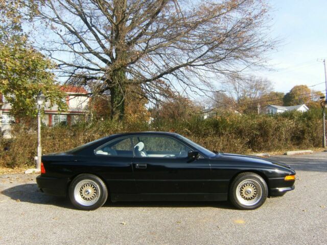 1991 BMW 8-Series 850i - photo 2