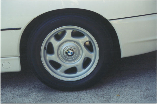 1991 BMW 850i. Fully loaded with all factory options installed. 1991 BMW 8-Series 850i