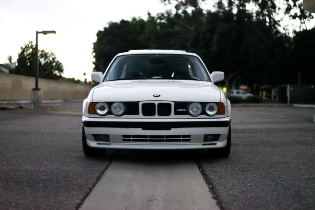 1991 BMW M5 - photo 8
