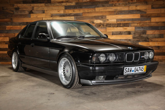 1991 BMW M5 - photo 2