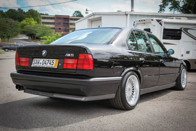 1991 BMW M5 - photo 7