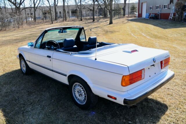 1991 BMW M3 - photo 2