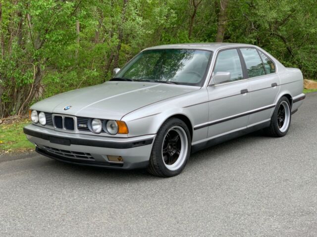 1991 BMW M5 E34 Metalic Silver Fresh Paint Matching Numbers Low Miles 1991 BMW M5 E34