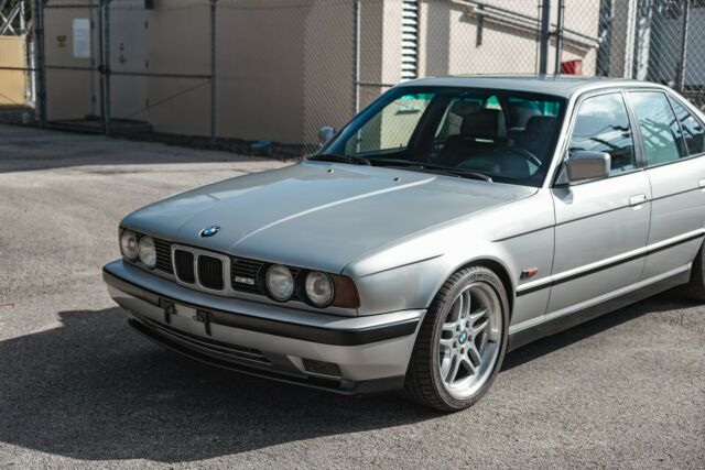 1991 BMW M5 - photo 12