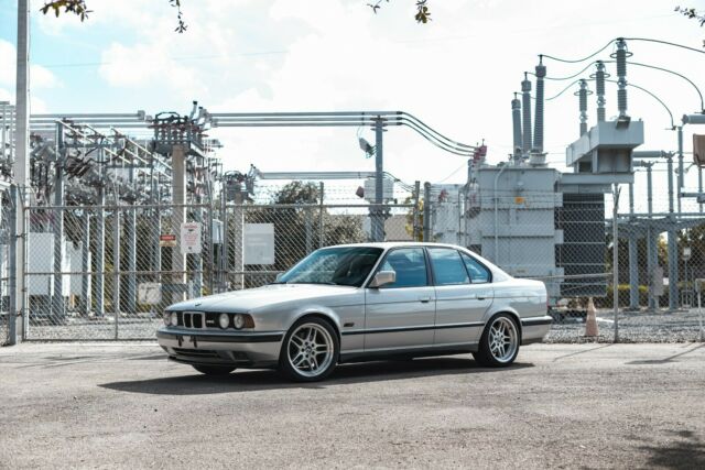 1991 BMW M5 - photo 5