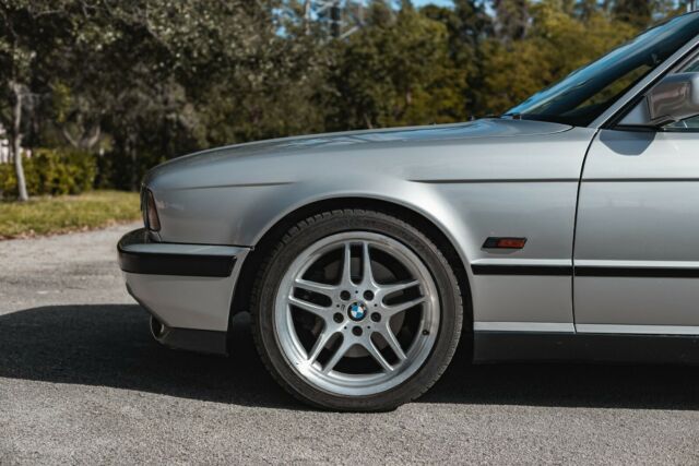 1991 BMW M5 - photo 8