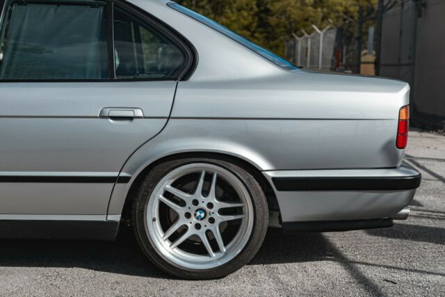 1991 BMW M5 - photo 9