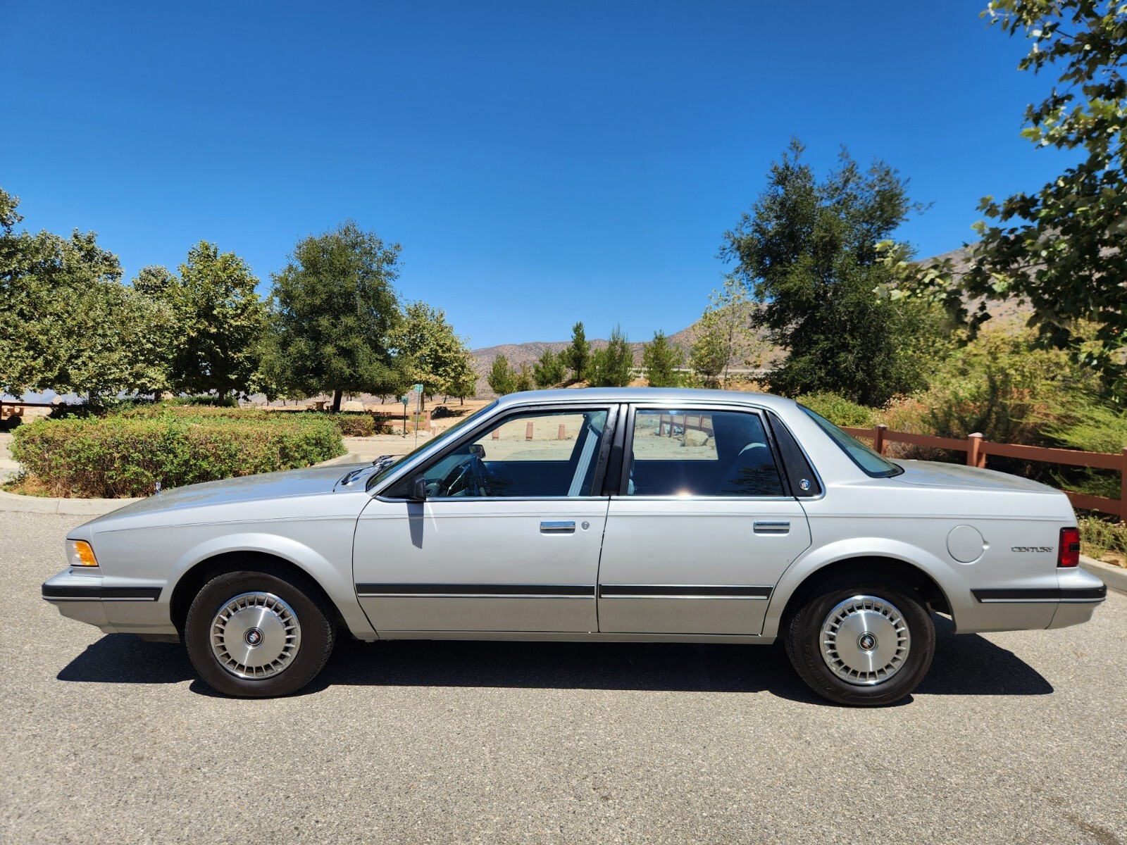 1991 Buick Century Special - photo 8