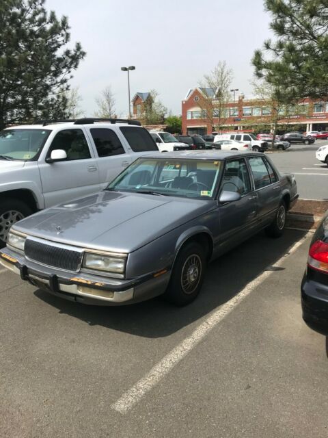 1991 Buick LeSabre Custom - photo 2