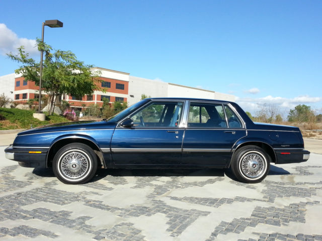 1991 Buick LeSabre Limited Sedan 4-Door - photo 2