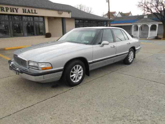 1991 Buick Park Avenue --