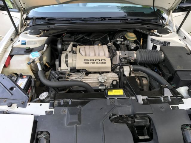 1991 Buick Reatta Convertible - photo 13