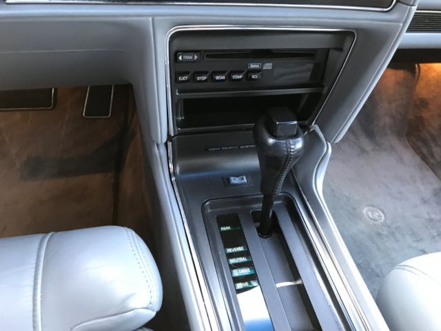 1991 Buick Reatta Convertible - photo 8