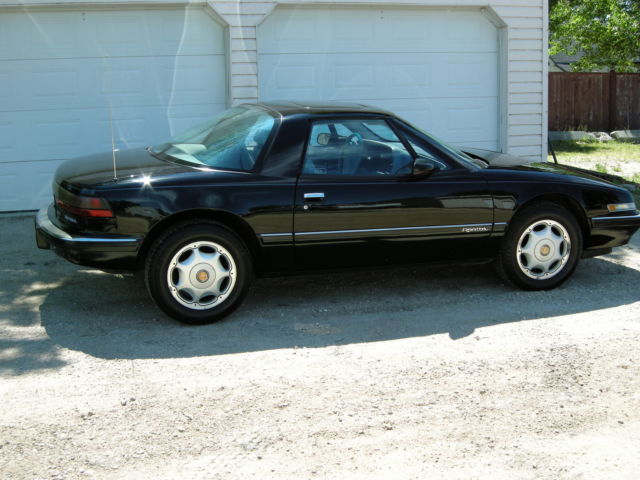 1991 Buick Reatta Base Coupe 2-Door - photo 7
