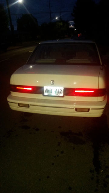 1991 Buick Regal Custom Sedan 4-Door - photo 6