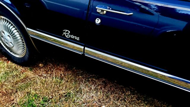 1991 Buick Riviera Grand Touring - photo 6