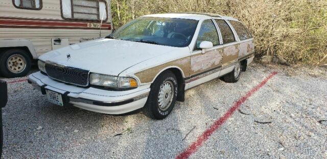 1991 Buick Roadmaster estate - photo 2