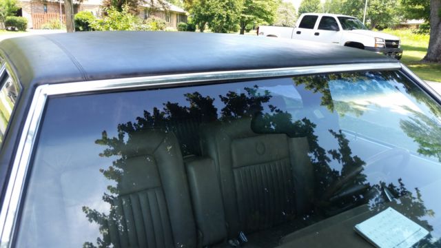 1991 Cadillac Brougham - photo 2