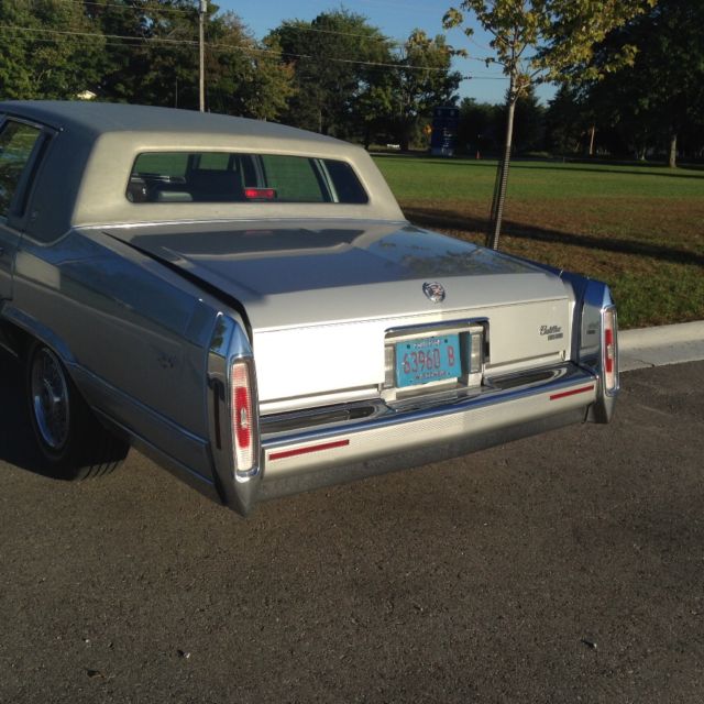 1991 Cadillac Fleetwood Fleetwood - photo 2