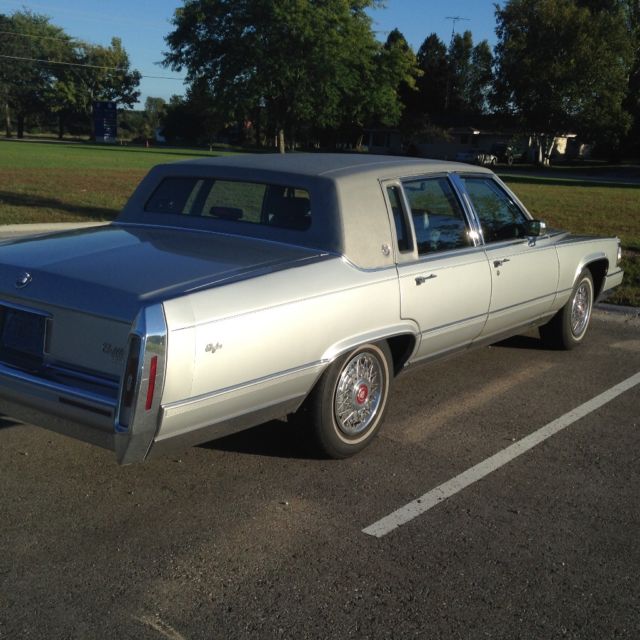 1991 Cadillac Fleetwood Fleetwood - photo 8