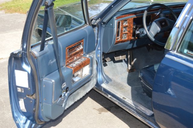 1991 Cadillac Brougham - photo 6