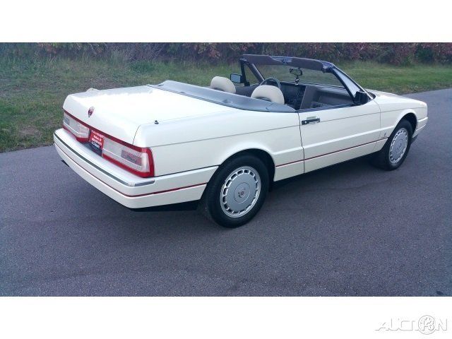 1991 Cadillac Allante Cadillac Allante Pearl - 1-Owner-26k Miles ! NEW - photo 2