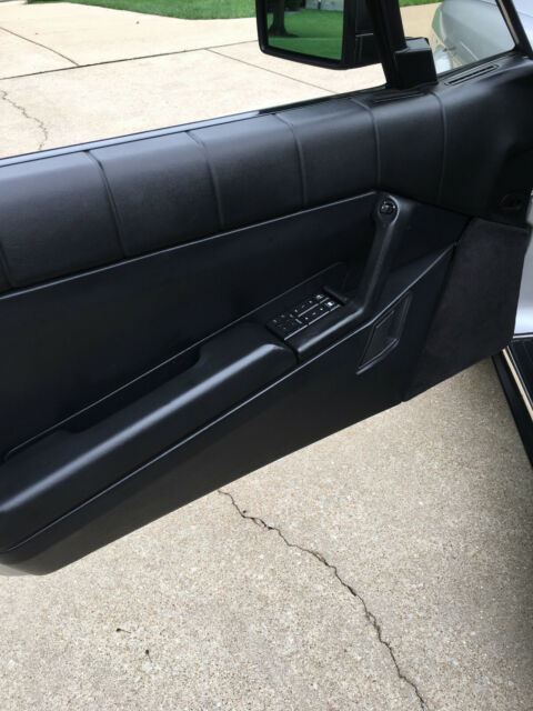 1991 Cadillac Allante - photo 6
