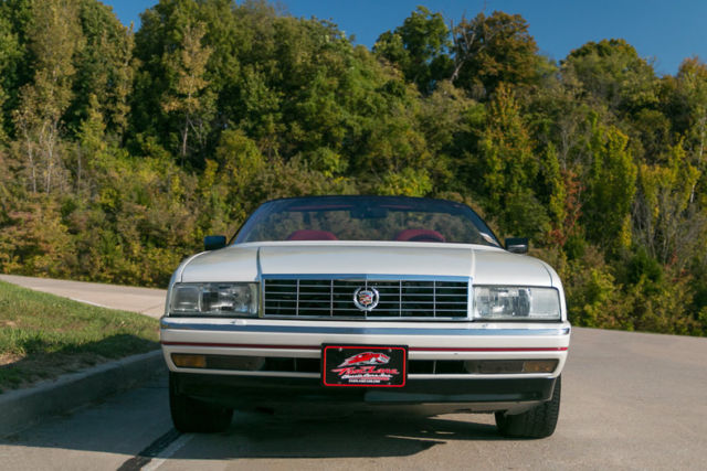 1991 Cadillac Allante Convertible - photo 2