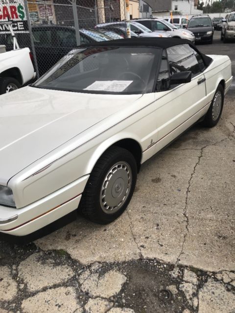 1991 Cadillac Allante Convertible - photo 2