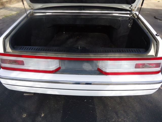 1991 Cadillac Allante Base Convertible 2-Door - photo 6