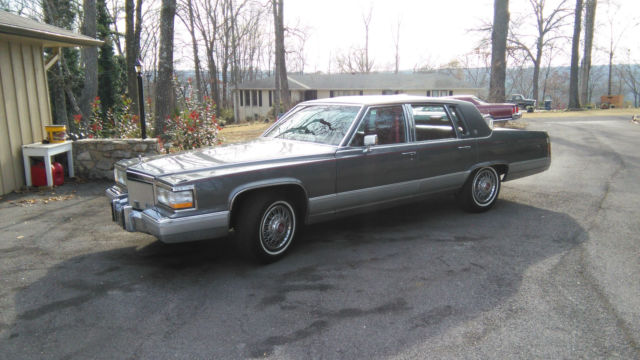 1991 Cadillac Brougham 4-Door 5.7 LITER V-8 1991 Cadillac Brougham Base Sedan 4-Door