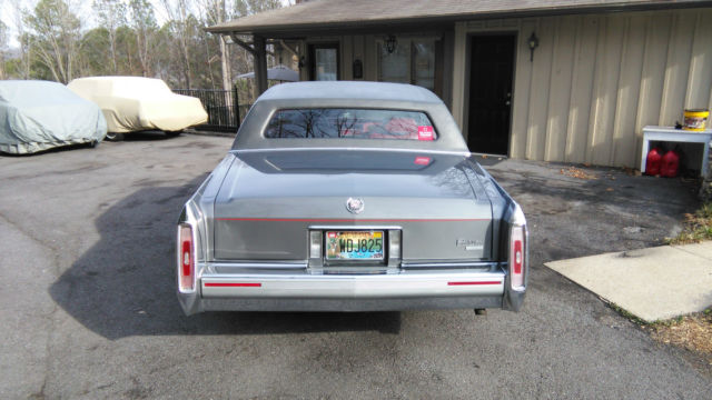 1991 Cadillac Brougham Base Sedan 4-Door - photo 4