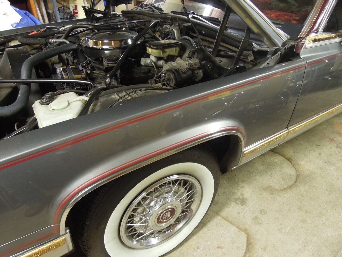 1991 Cadillac Brougham - photo 8