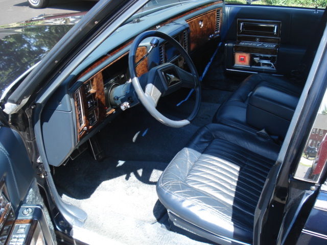 1991 Cadillac Brougham - photo 3