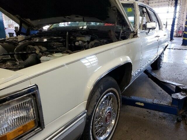 1991 Cadillac Brougham -- - photo 4