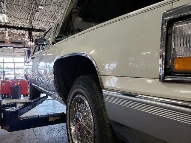 1991 Cadillac Brougham -- - photo 7