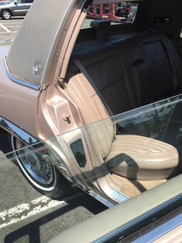 1991 Cadillac Brougham Base 4dr Sedan Sedan 4-Door Automatic 4-Speed - photo 4