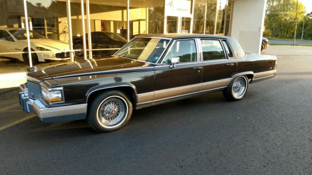 1991 Cadillac Brougham - photo 2