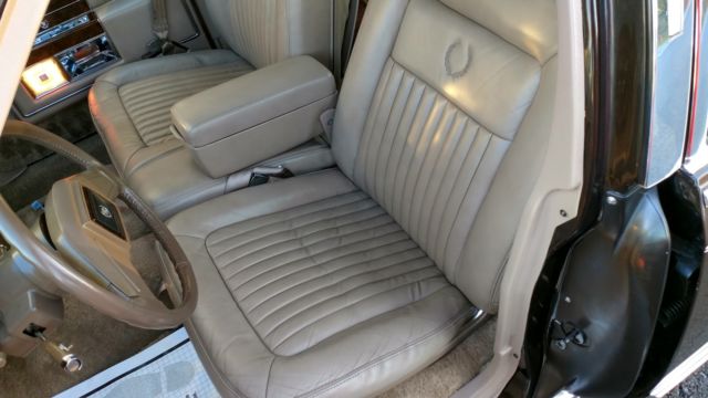 1991 Cadillac Brougham - photo 9