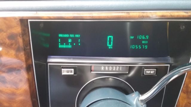 1991 Cadillac Brougham Base Sedan 4-Door - photo 5