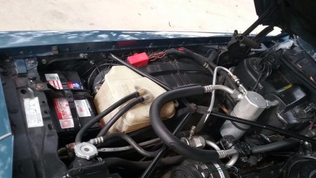 1991 Cadillac Brougham Base Sedan 4-Door - photo 8