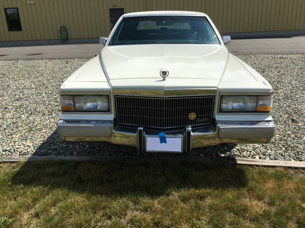 1991 Cadillac Brougham - photo 2