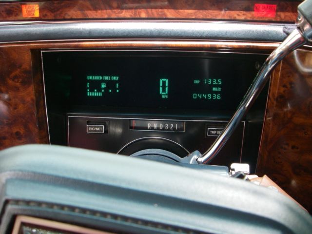 1991 Cadillac Brougham - photo 10