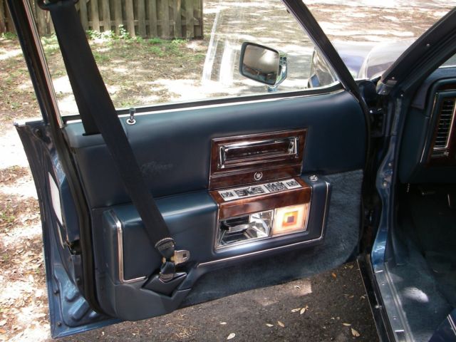 1991 Cadillac Brougham - photo 9