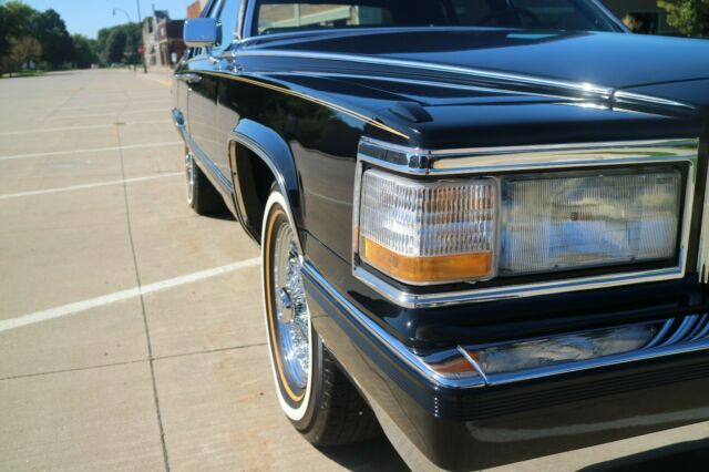 1991 Cadillac Brougham d'Elegance - photo 5