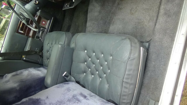 1991 Cadillac Brougham - photo 11