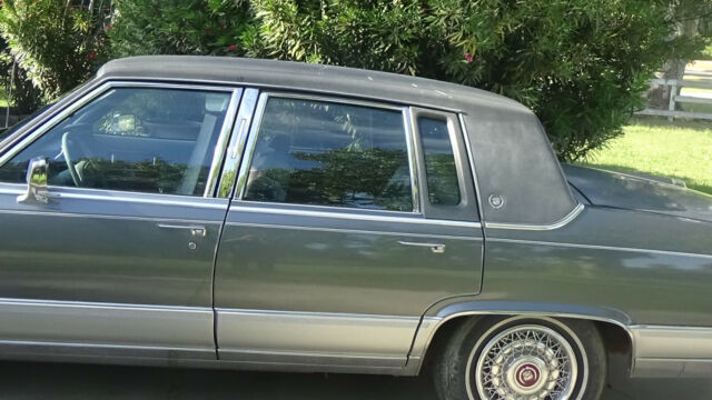 1991 Cadillac Brougham - photo 3