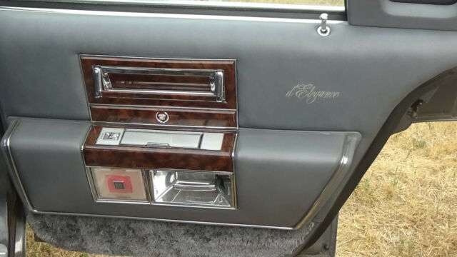 1991 Cadillac Brougham - photo 8