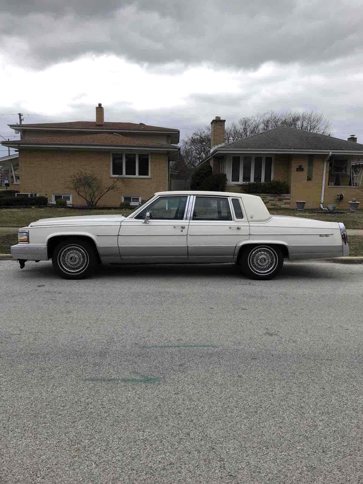 1991 Cadillac Brougham - photo 2