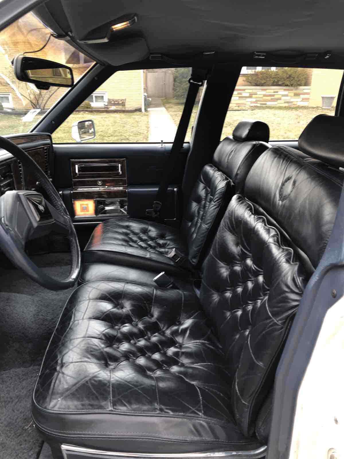 1991 Cadillac Brougham - photo 6